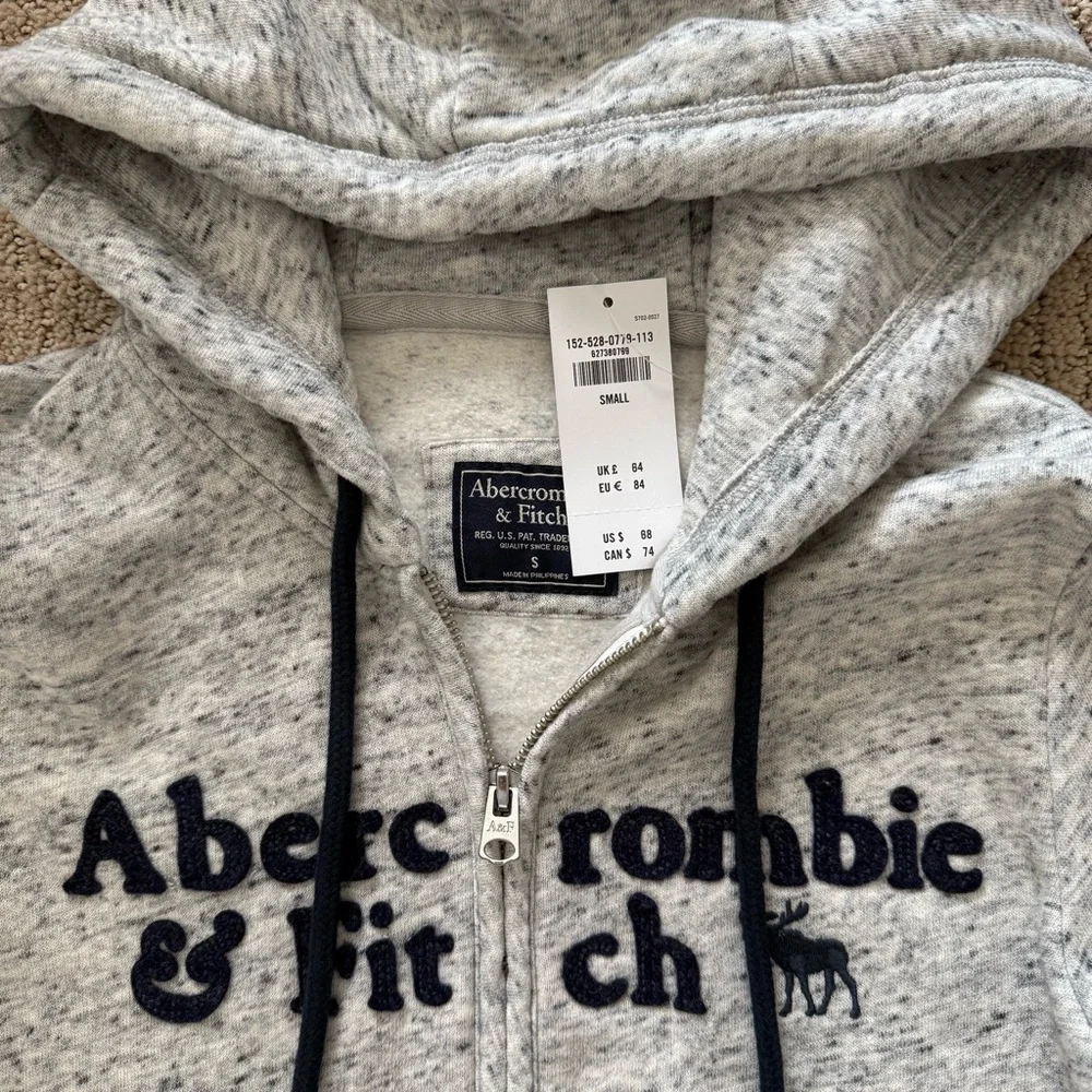 Abercrombie & Fitch Hoodie - Picture 2 of 4